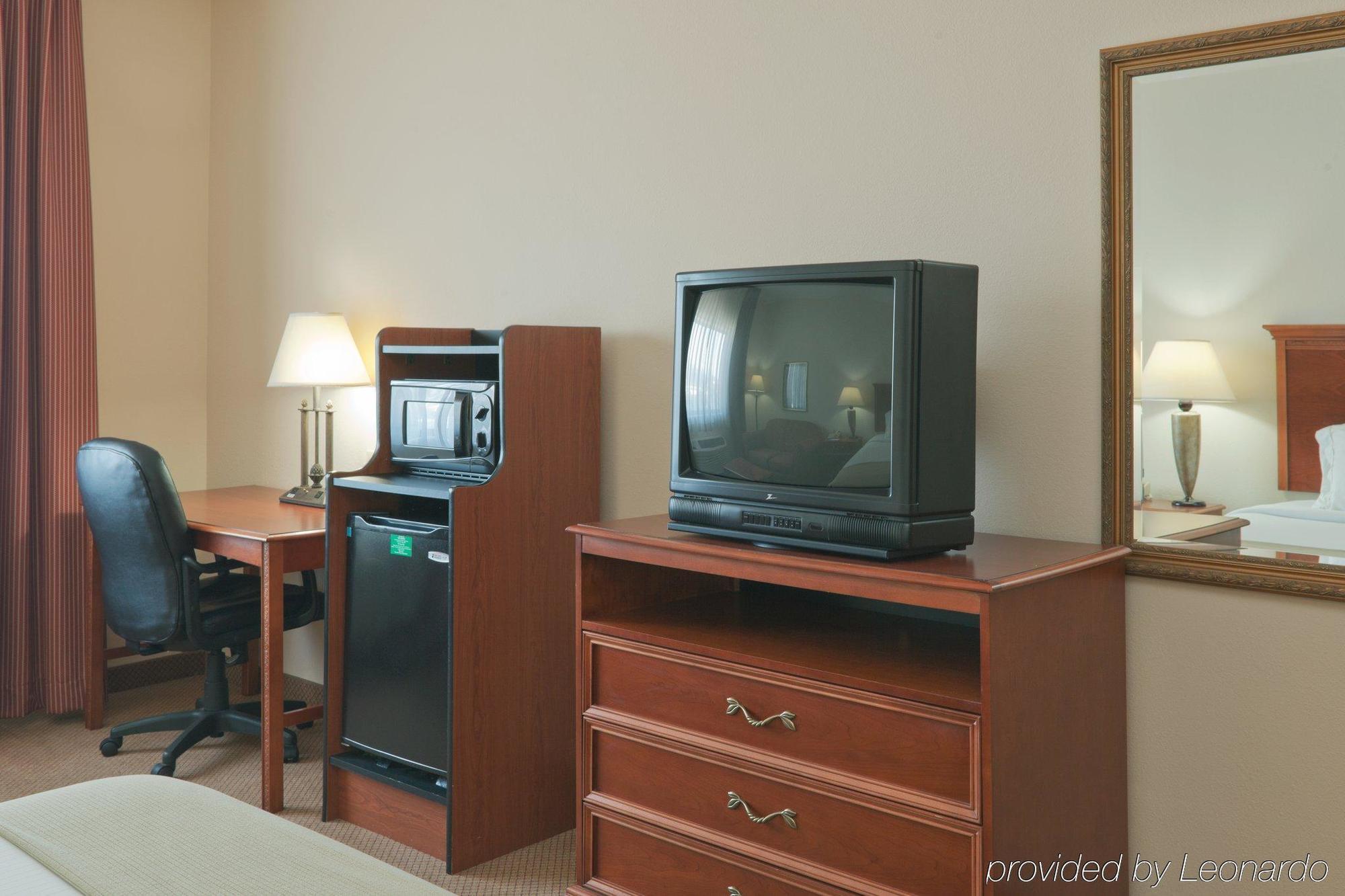 Hotel Baymont By Wyndham Portage Habitación foto
