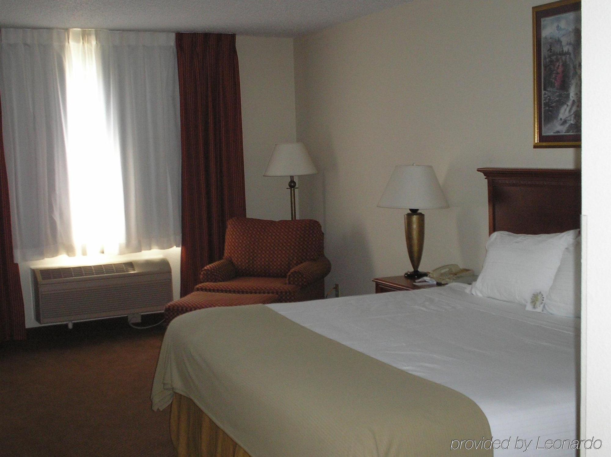 Hotel Baymont By Wyndham Portage Habitación foto